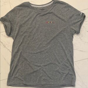Brooks Heather Gray Tee with Vibrant Logo sz L